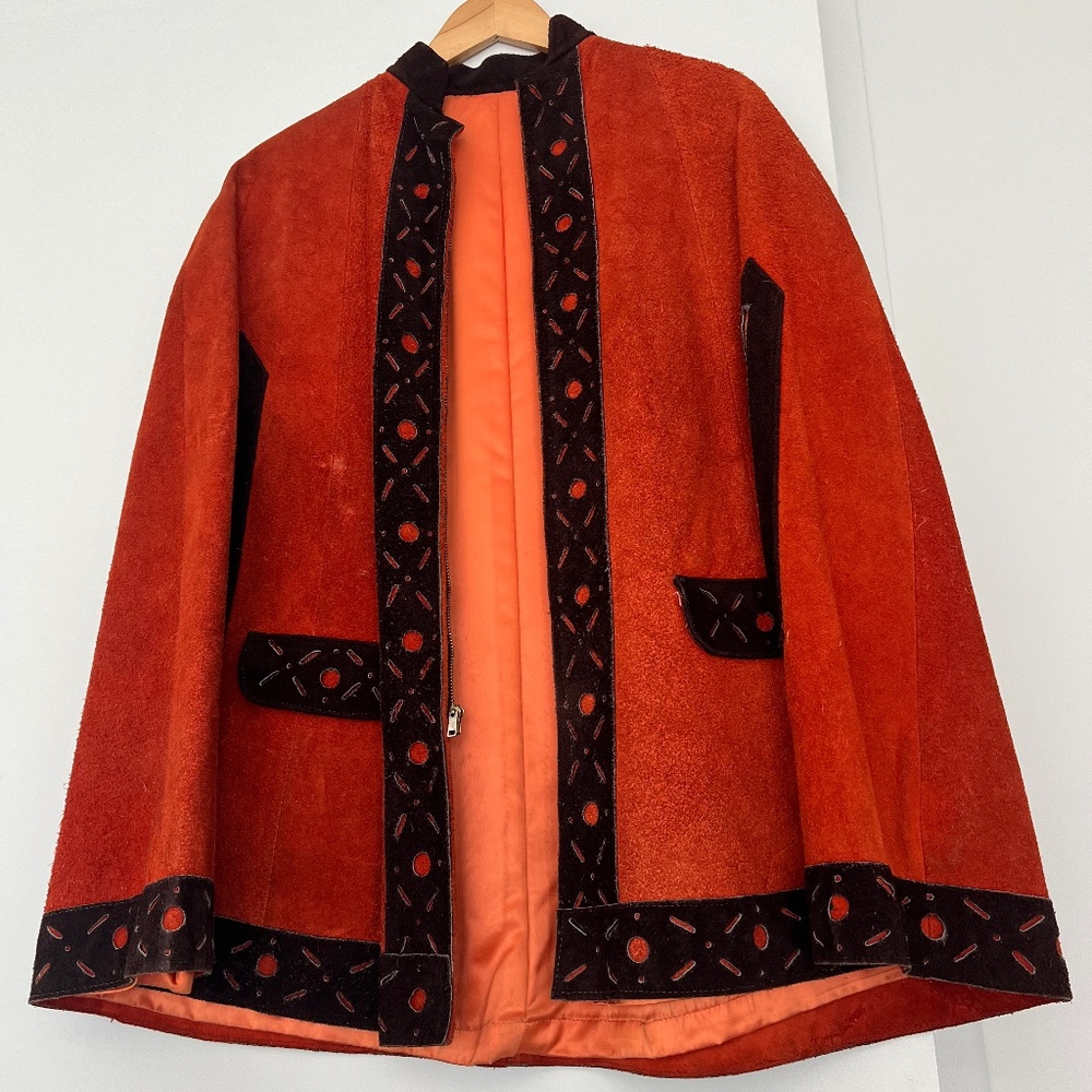 Vintage Tan Suede Cape – Lined – Zip Front – OS